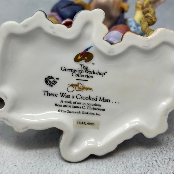 James C Christensen “There Was a Crooked Man” Fine Art Porcelain. - Picture 4 of 8